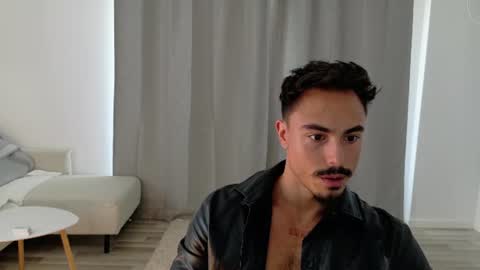 Snapshot of master_lukass chatting on July 15, 12:10 pm master_lukass online show from July 15, 12:10 pm
