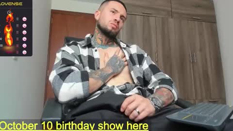 steven  online show from October 4, 3:43 pm