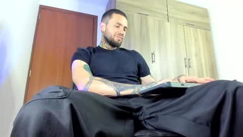 steven  online show from November 2, 10:45 pm