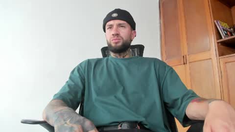 Snapshot of master_steven_01 chatting on May 6, 3:50 pm steven online show from May 6, 3:50 pm