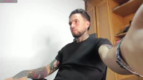 Snapshot of master_steven_01 chatting on June 1, 12:45 am steven online show from June 1, 12:45 am