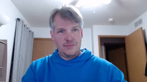 Snapshot of master_thorn chatting on February 5, 3:55 am Master Thorn online show from February 5, 3:55 am