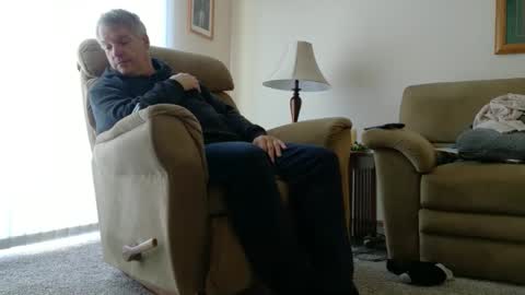 Snapshot of master_thorn chatting on December 17, 2:45 pm Master Thorn online show from December 17, 2:45 pm