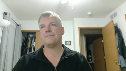 Snapshot of master_thorn chatting on January 8, 3:09 am Master Thorn online show from January 8, 3:09 am