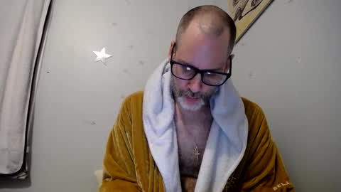 Snapshot of masteranthony68 chatting on April 2, 9:29 am Master Anthony online show from April 2, 9:29 am