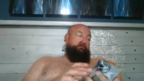 Snapshot of masterdurt chatting on June 15, 3:09 am The Big Duurty online show from June 15, 3:09 am