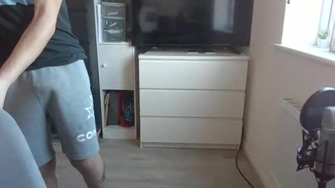 Snapshot of masterjepp92 chatting on February 22, 9:56 am masterjepp92 online show from February 22, 9:56 am