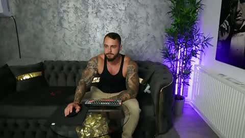 Snapshot of masterkingmuscle chatting on May 11, 8:39 pm masterkingmuscle online show from May 11, 8:39 pm