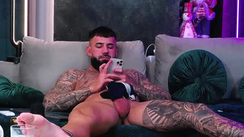 masterkingofmuscle online show from December 16, 2:49 pm