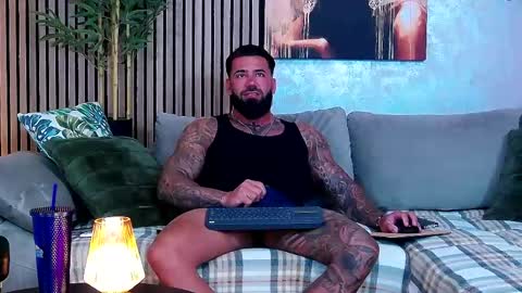 masterkingofmuscle online show from May 4, 7:59 am