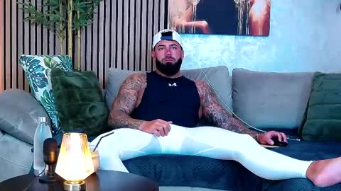 masterkingofmuscle online show from May 12, 7:05 am
