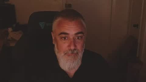 Snapshot of mastermcgirt chatting on June 19, 4:28 am Dave online show from June 19, 4:28 am