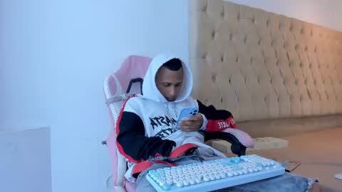mastermorenohot23 online show from June 26, 1:54 am