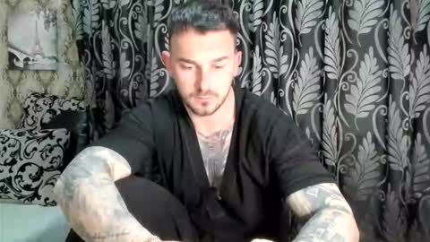 Snapshot of mastermusclejon chatting on March 18, 8:56 pm Jon online show from March 18, 8:56 pm
