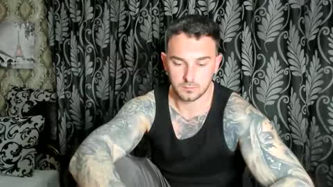 Snapshot of mastermusclejon chatting on March 28, 9:47 pm Jon online show from March 28, 9:47 pm