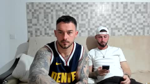 Snapshot of mastermusclejon chatting on April 5, 7:44 pm Jon online show from April 5, 7:44 pm