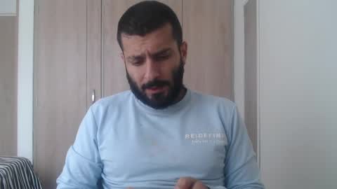 Snapshot of masterofinfatuation chatting on December 10, 12:27 pm   online show from December 10, 12:27 pm