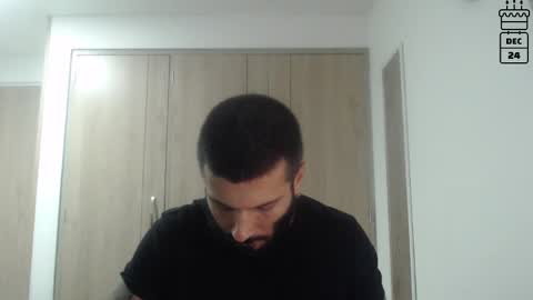 Snapshot of masterofinfatuation chatting on December 15, 7:57 am   online show from December 15, 7:57 am