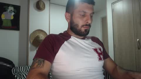 Snapshot of masterofinfatuation chatting on December 29, 1:34 am   online show from December 29, 1:34 am