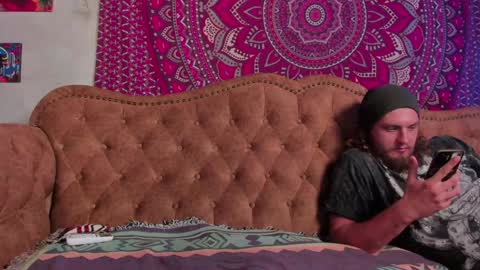   online show from October 5, 5:06 am