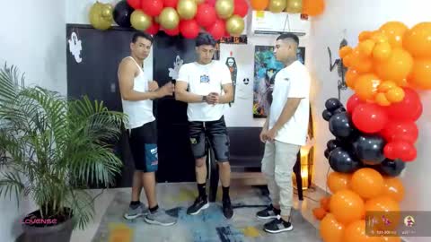 Team Cris Darwin- Fernando- Stiven- David online show from October 22, 11:21 am