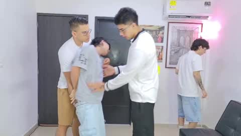 Team Cris Darwin- Fernando- Stiven- David online show from May 27, 11:18 am