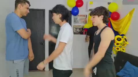 Team Cris Darwin- Fernando- Stiven- David online show from July 9, 11:14 am