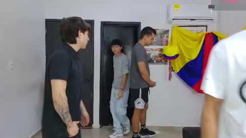 Team Cris Darwin- Fernando- Stiven- David online show from July 15, 11:15 am