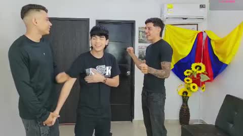 Team Cris Darwin- Fernando- Stiven- David online show from July 19, 11:14 am
