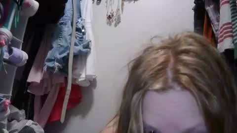 alex online show from November 9, 1:09 pm