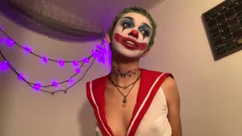 Snapshot of masterxmime chatting on November 19, 4:01 am hosa online show from November 19, 4:01 am