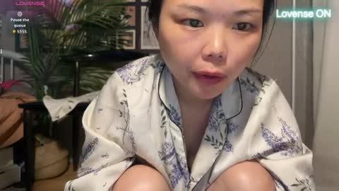 SuSu online show from May 8, 1:33 am
