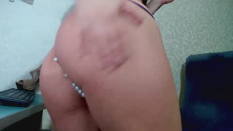 Snapshot of masyaxxx chatting on June 16, 5:15 pm Masyaxxx online show from June 16, 5:15 pm