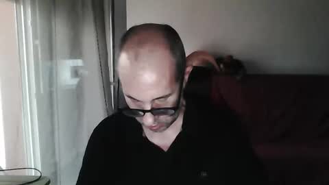 Snapshot of mat11efou chatting on May 31, 7:04 pm mat11efou online show from May 31, 7:04 pm