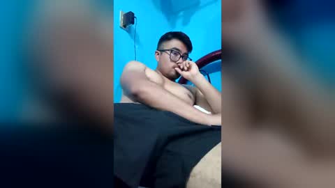 Snapshot of mat9812 chatting on July 15, 10:15 pm mat9812 online show from July 15, 10:15 pm
