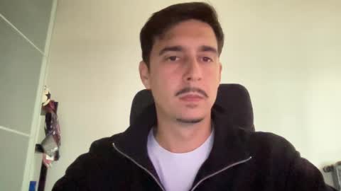 Aaron online show from February 10, 3:21 pm