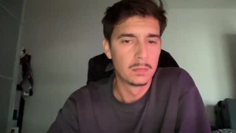 Aaron online show from February 17, 5:10 pm