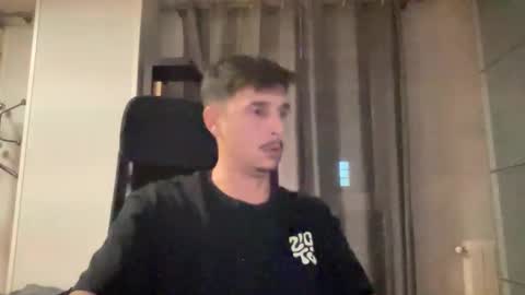 Aaron online show from September 22, 9:17 pm