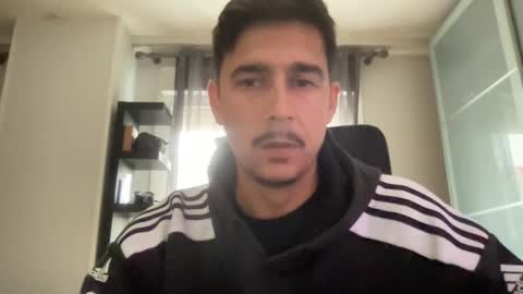 Aaron online show from October 29, 8:16 am