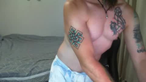 Snapshot of matchy666 chatting on January 16, 6:35 am Matchy online show from January 16, 6:35 am