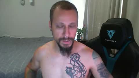 Snapshot of matchy666 chatting on February 3, 12:47 am Matchy online show from February 3, 12:47 am