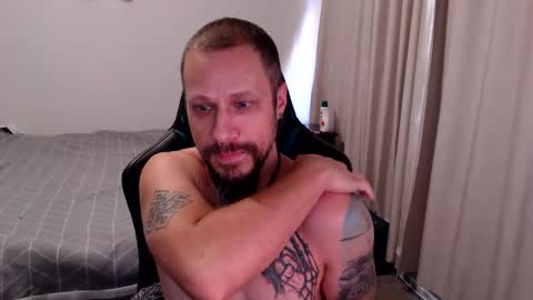 Snapshot of matchy666 chatting on March 10, 11:49 pm Matchy online show from March 10, 11:49 pm