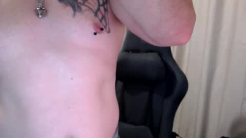 Snapshot of matchy666 chatting on October 24, 7:16 am Matchy online show from October 24, 7:16 am