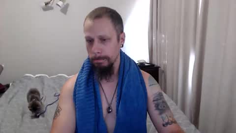 Snapshot of matchy666 chatting on January 17, 2:49 am Matchy online show from January 17, 2:49 am