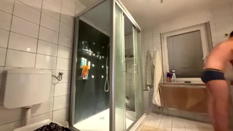 matej_cauci online show from March 1, 9:50 pm