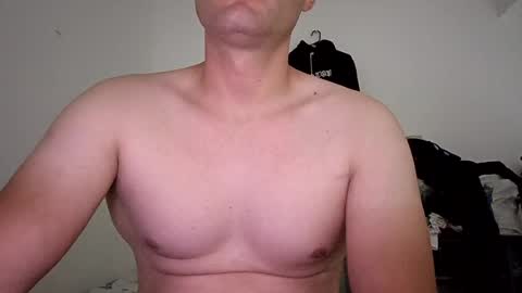 Snapshot of mateo2803 chatting on June 28, 4:18 am mateo2803 online show from June 28, 4:18 am