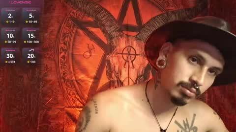 Snapshot of mateo60_ chatting on May 8, 12:27 am Mateo online show from May 8, 12:27 am