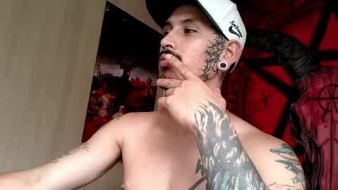Snapshot of mateo60_ chatting on May 11, 9:12 pm Mateo online show from May 11, 9:12 pm