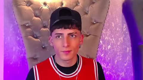 mateo mitchell online show from October 23, 6:45 am