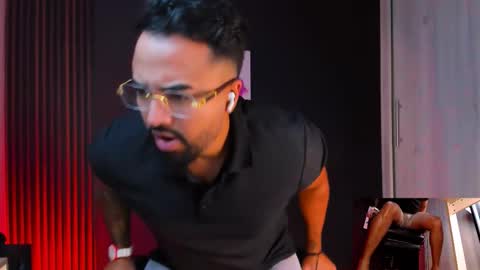 Snapshot of mateobeta chatting on November 12, 10:41 pm mate online show from November 12, 10:41 pm